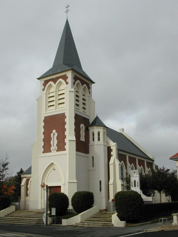The Northern Echo: L'église Saint-Léger de Mercatel, by André Lemoine, from Wikipedia 